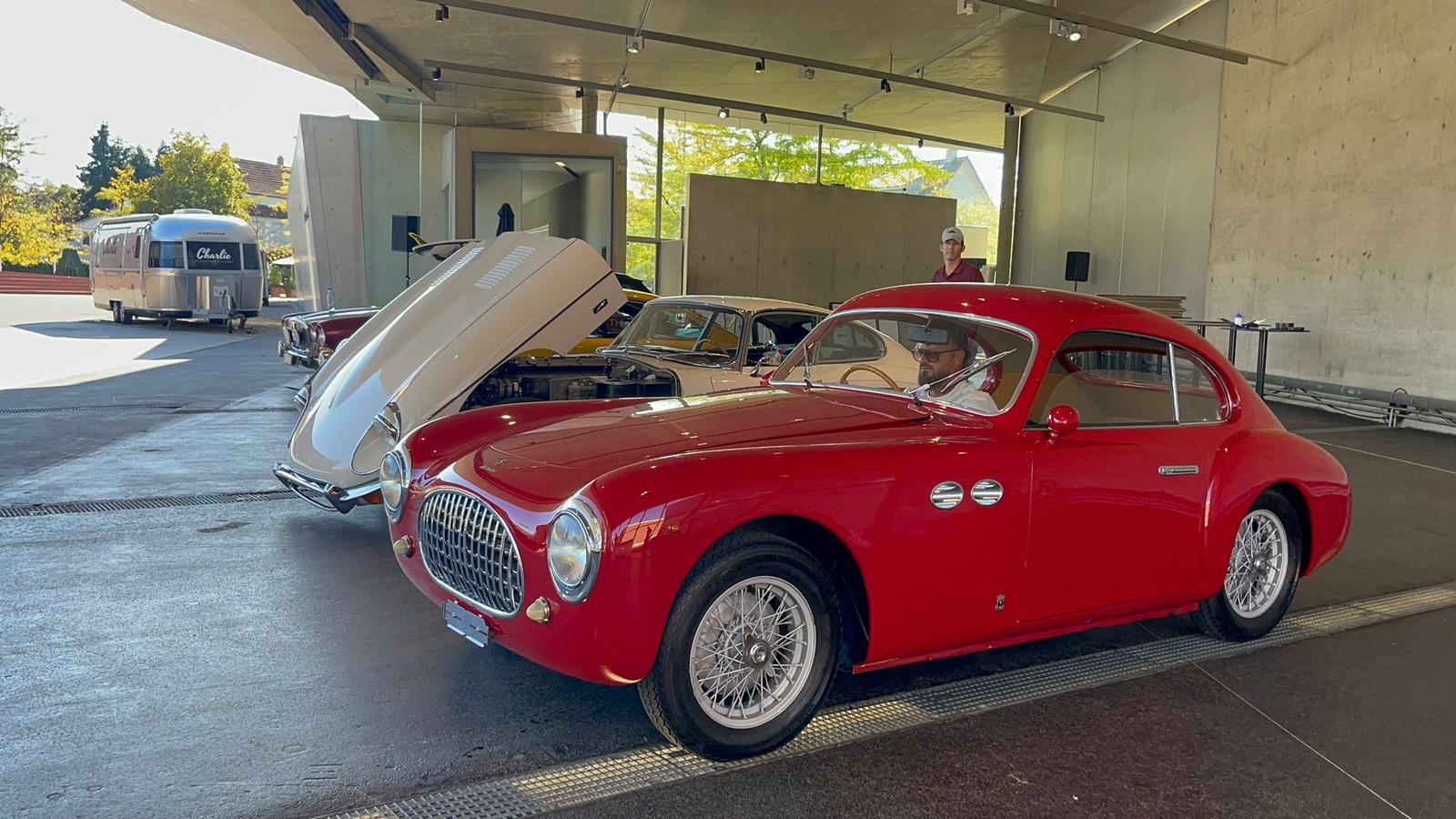 Auto 1